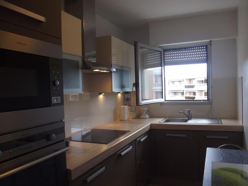 Appartement Spacieux Et Calme Classe 4 Etoiles, A 300M De La Mer Sainte-Maxime Bagian luar foto